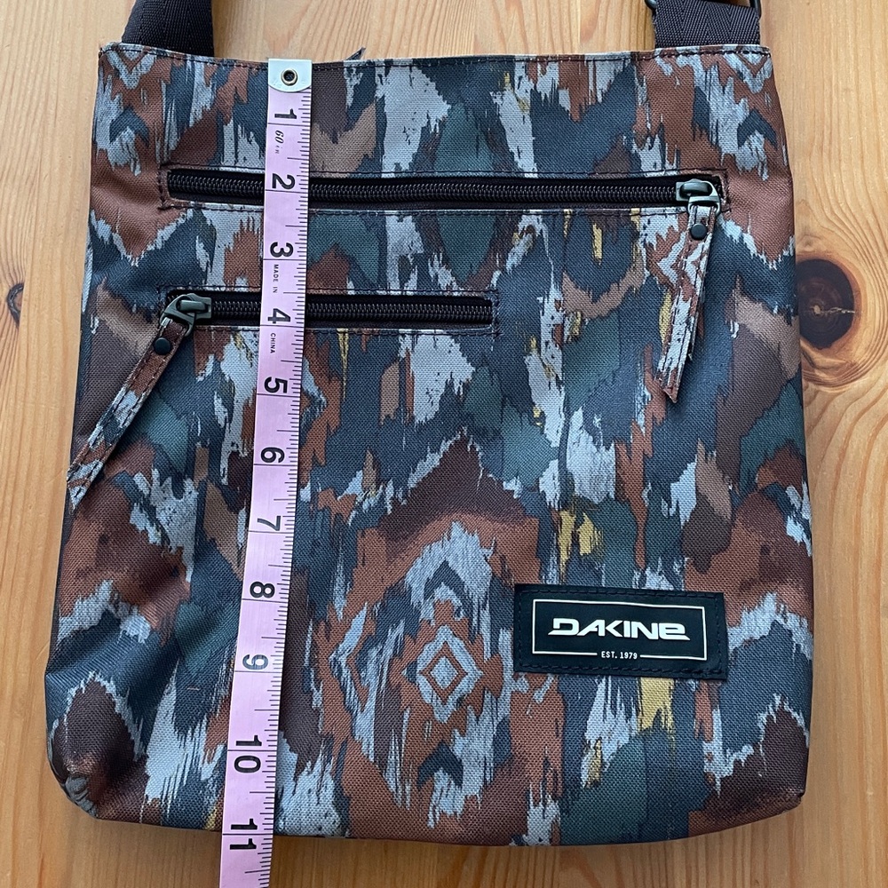 Dakine Multicolor Patterned Shoulder/Crossbody Bag - image 3